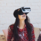 femme avec casque VR